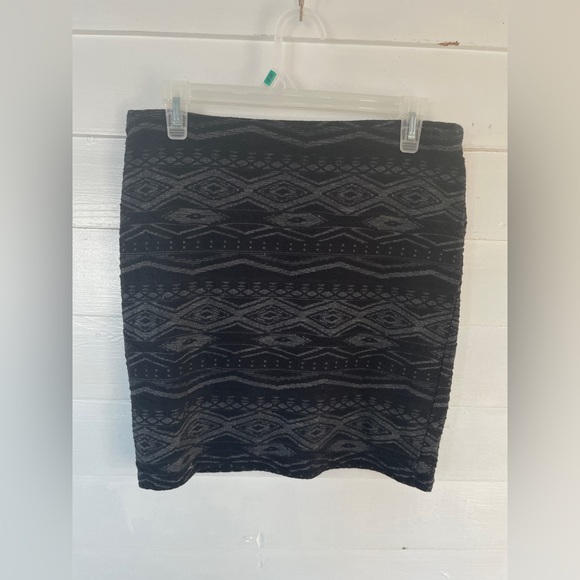 3/25 Black Patterned Only Mini Skirt - Picture 1 of 6
